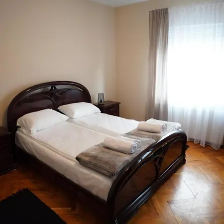 Kula - Lux Novi Banovci