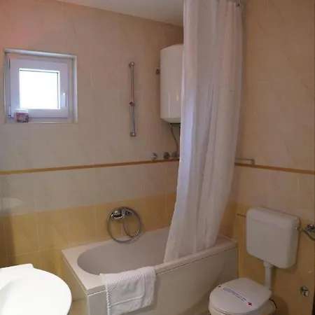 Kula - Lux * Novi Banovci